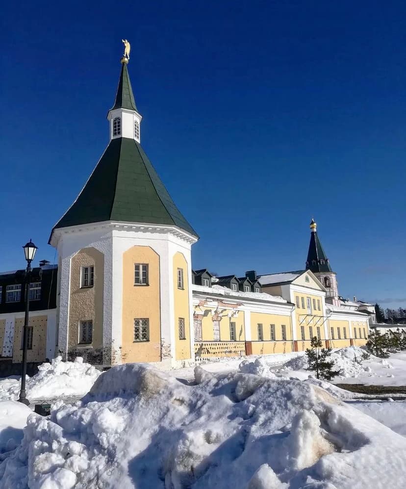 Валдай и Великий Новгород за один день: колокола, монастыри и новогодняя сказка