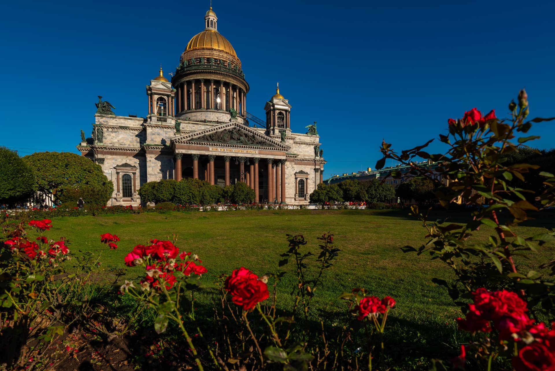 Обзорная экскурсия по Санкт-Петербургу с посещением Исаакиевского собора