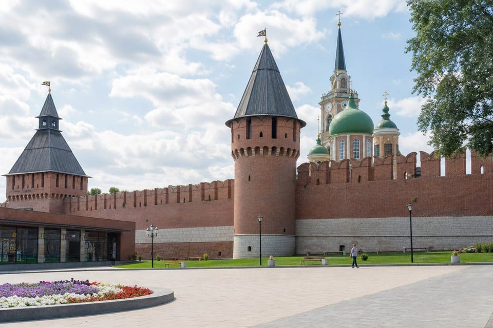 Стены Тульского кремля с Успенским собором